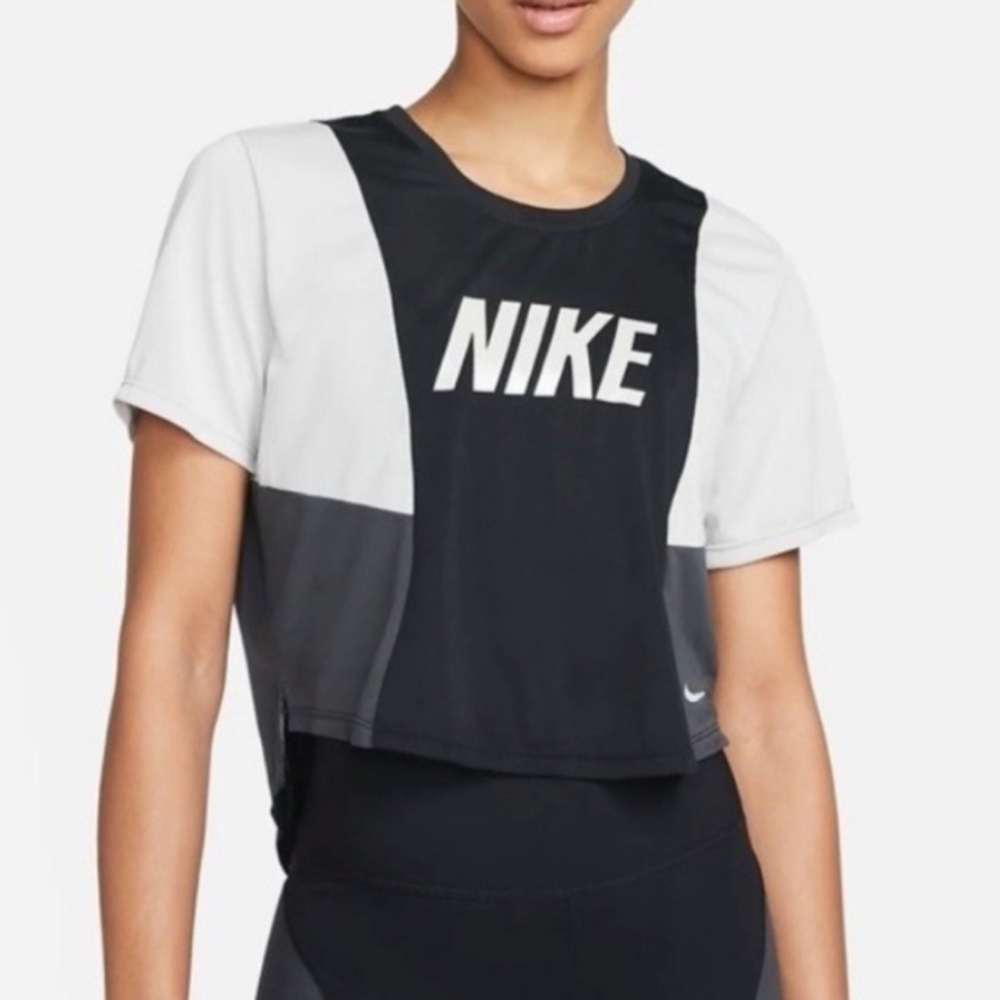 Nike Women's Dri-FIT Black and White Crop Top